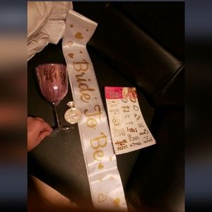 Bride to Be! Engagement / Bridal Party / Bachelorette